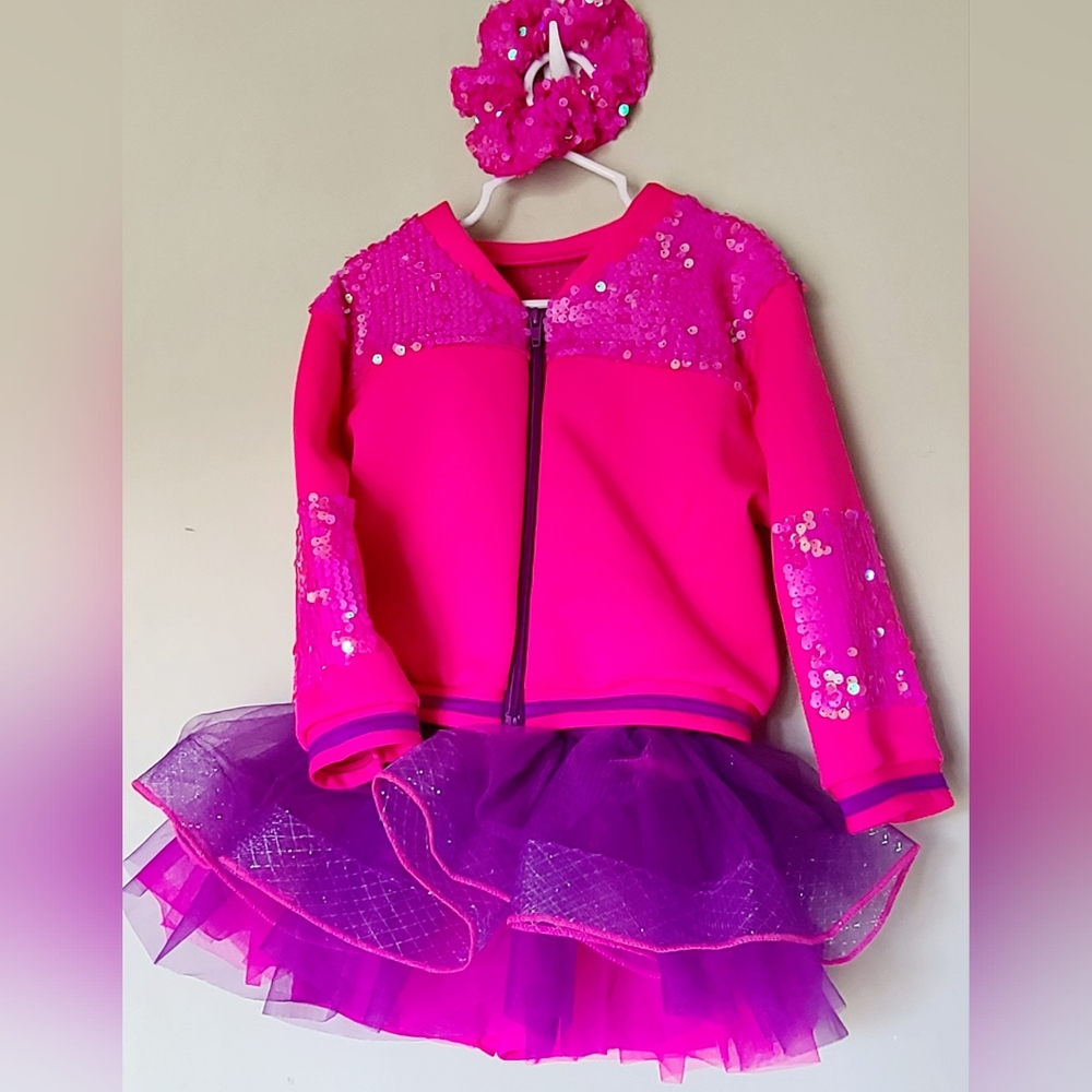 Weissman hip hop or jazz costume. Size IC. Bright colors